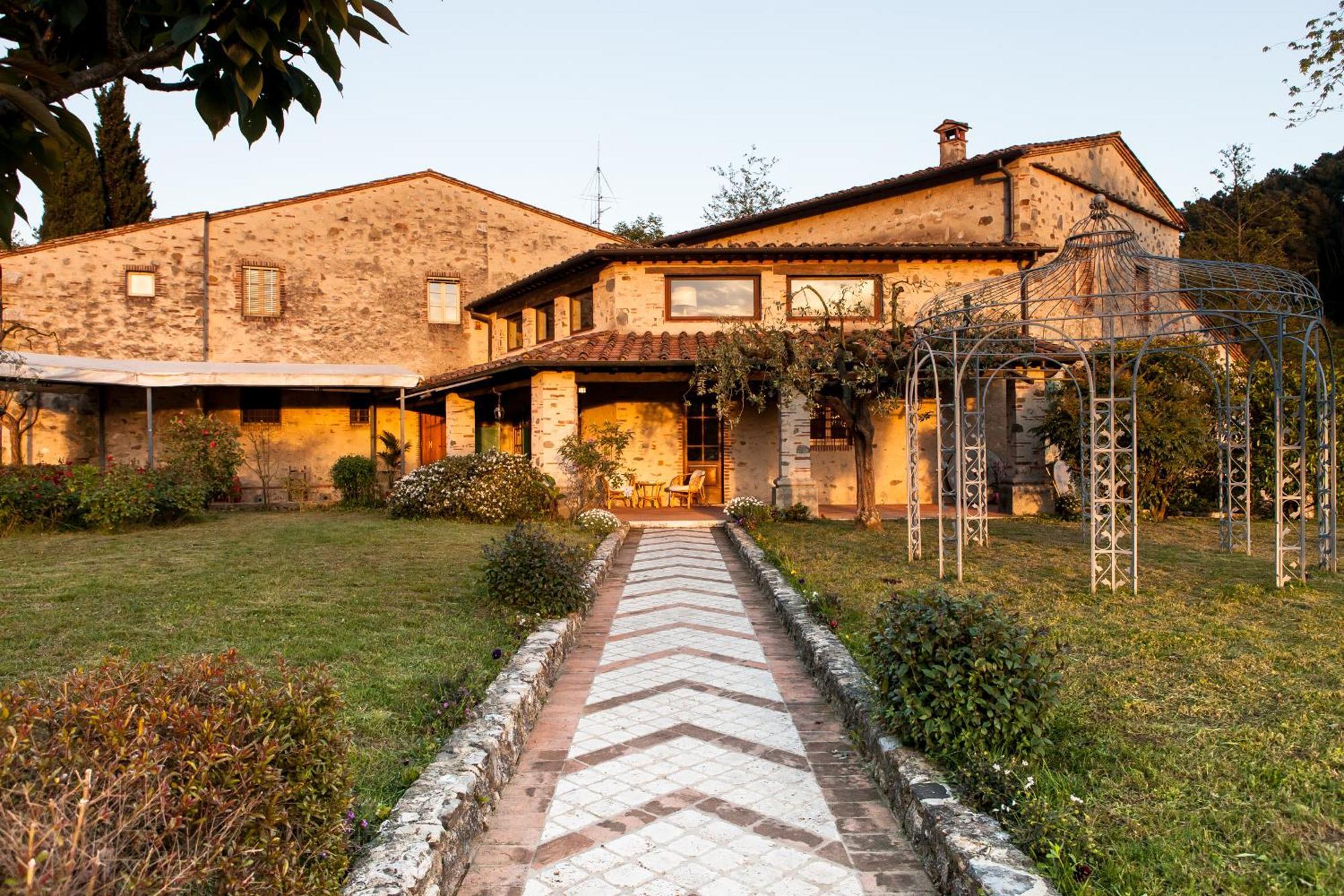 Hotel Bernardone Camaiore Exterior foto