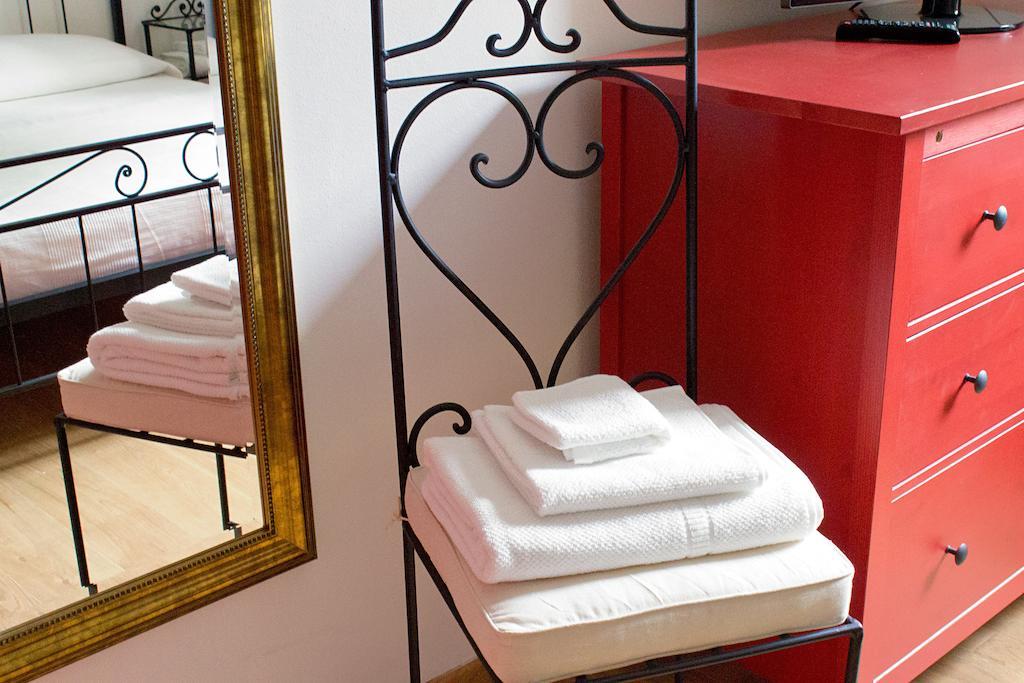 Hotel Bernardone Camaiore Zimmer foto